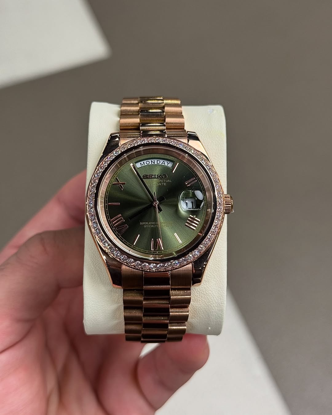 Day & Date Royale Roman Numeral Dial